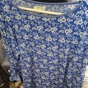Max Studio Royal Blue White Floral Top
